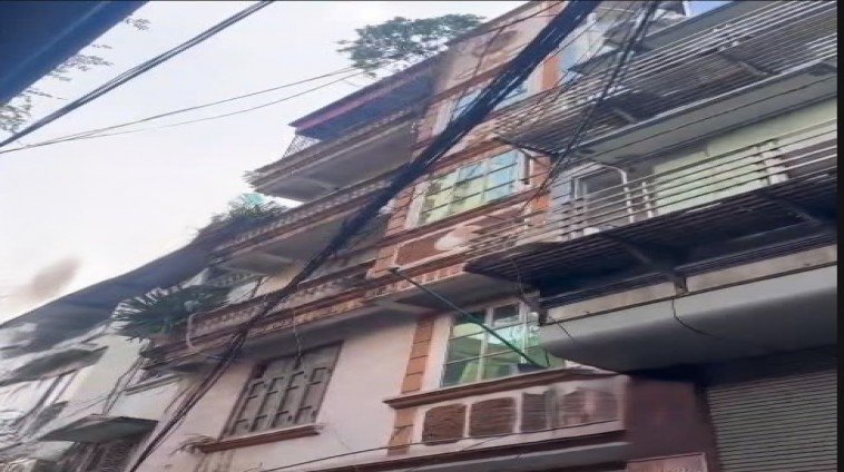Cho thuê nhà Nguyễn Trãi , Thanh Xuân, 35m X 5 tầng, 4 ngủ + 4 WC 13 Triệu